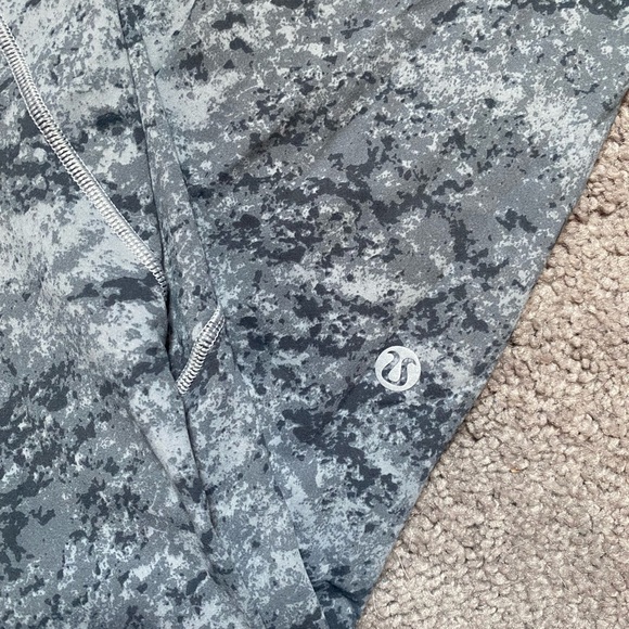 Lululemon Fast and Free Leggings - Picture 4 of 4